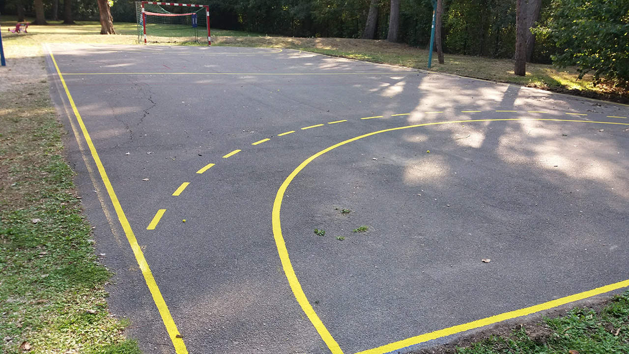 Mise en peinture d'un plateau sportif - Saint-Michel-sur-Orge (91)