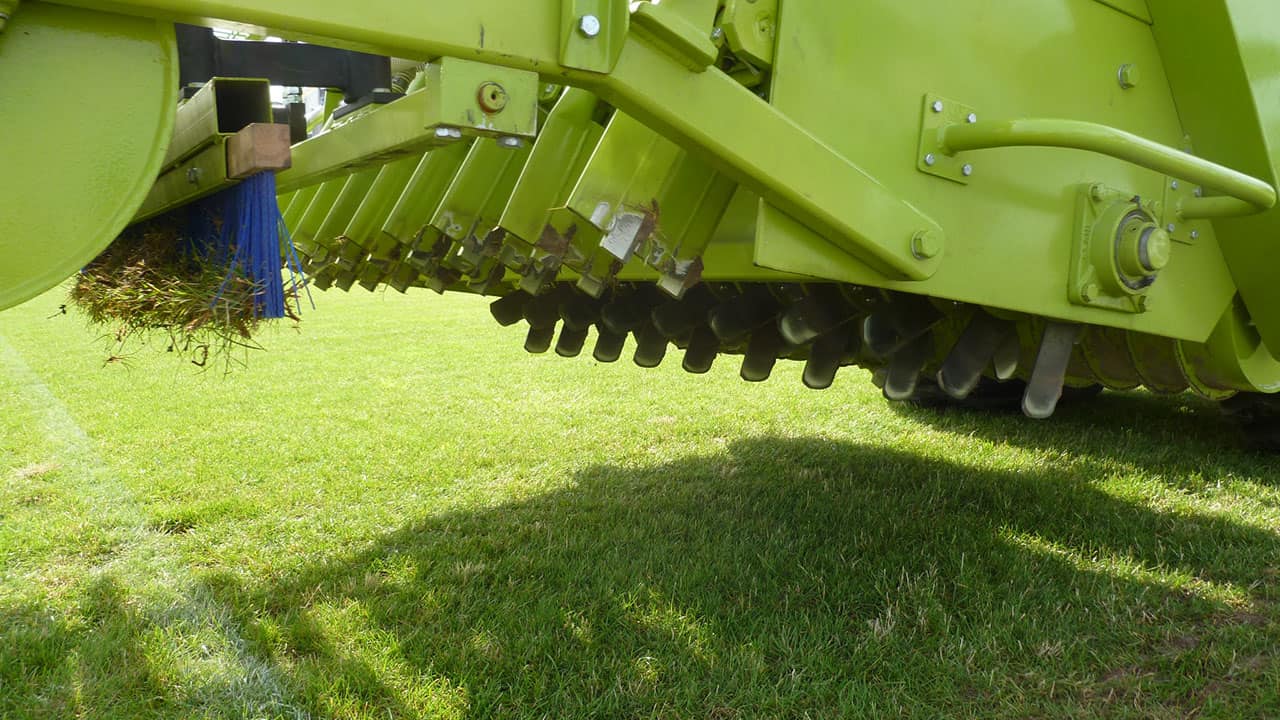 Incorporateur d'engrais liquide/solide et décompactage